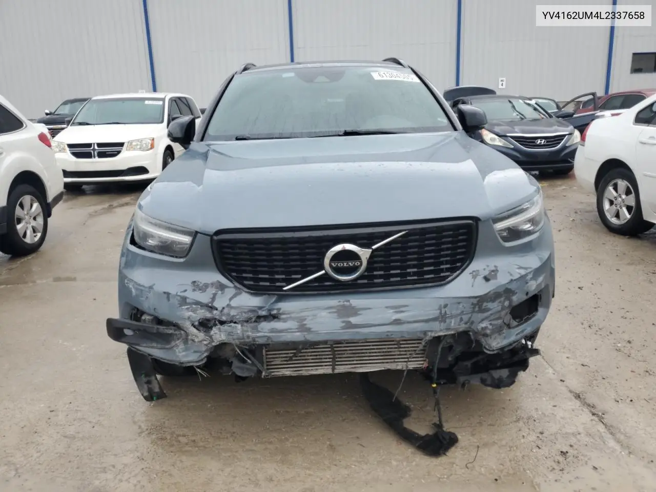2020 Volvo Xc40 T5 R-Design VIN: YV4162UM4L2337658 Lot: 61304505