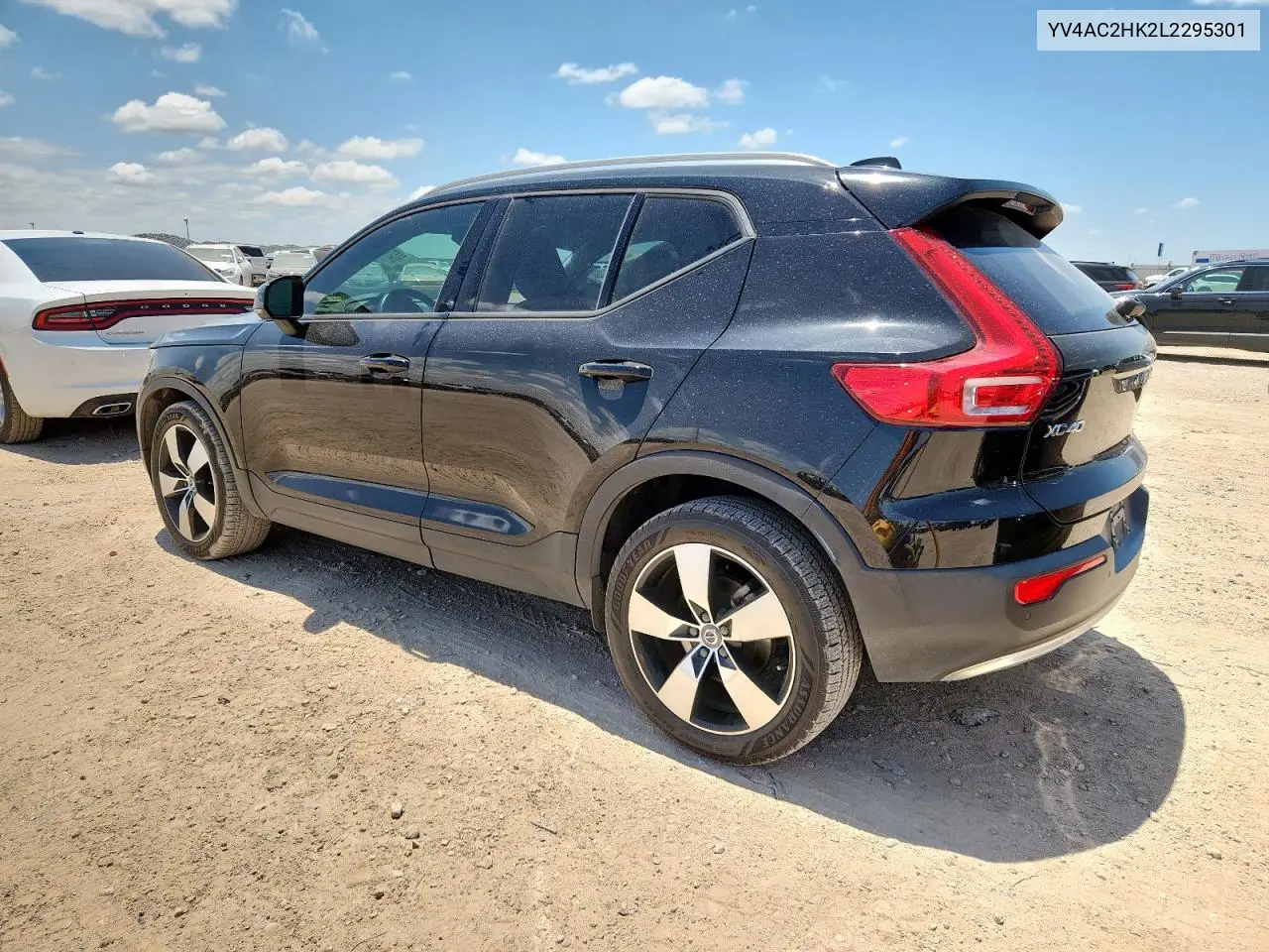2020 Volvo Xc40 T4 Momentum VIN: YV4AC2HK2L2295301 Lot: 61411355