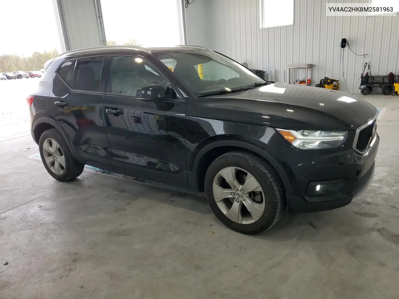 2021 Volvo Xc40 T4 Momentum VIN: YV4AC2HK8M2581963 Lot: 54700415