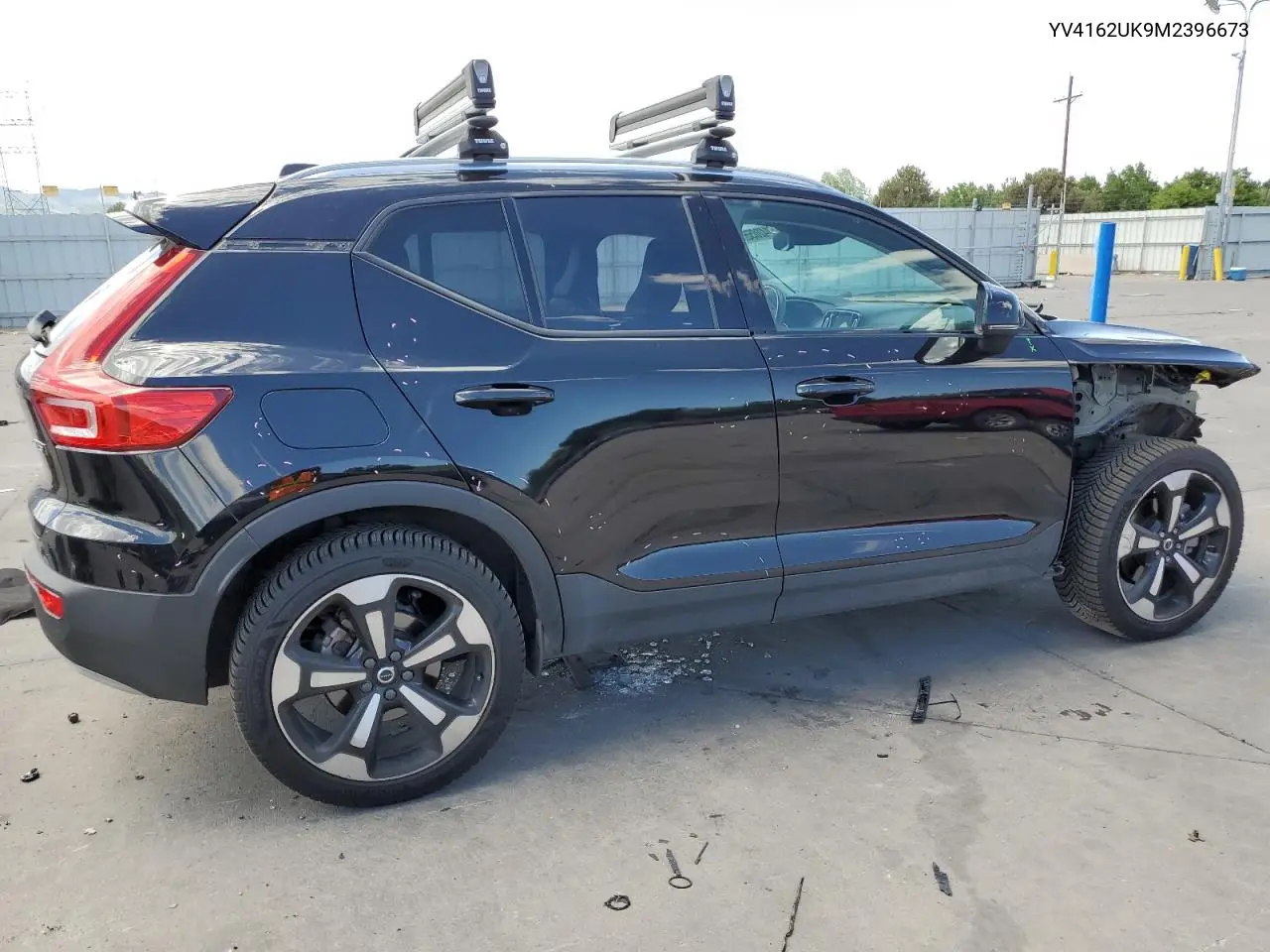 2021 Volvo Xc40 T5 Momentum VIN: YV4162UK9M2396673 Lot: 61420555