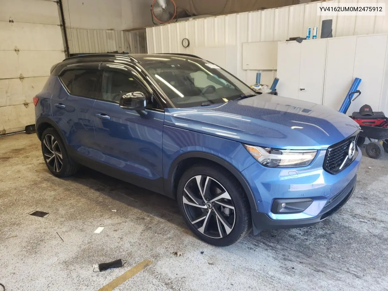 2021 Volvo Xc40 T5 R-Design VIN: YV4162UM0M2475912 Lot: 61825385