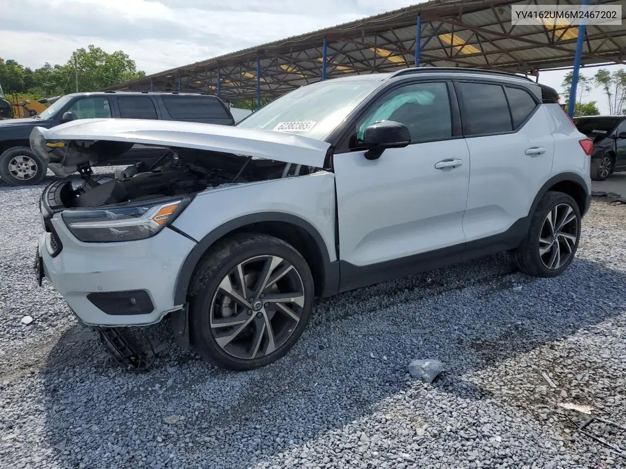 2021 Volvo Xc40 T5 R-Design VIN: YV4162UM6M2467202 Lot: 62382365