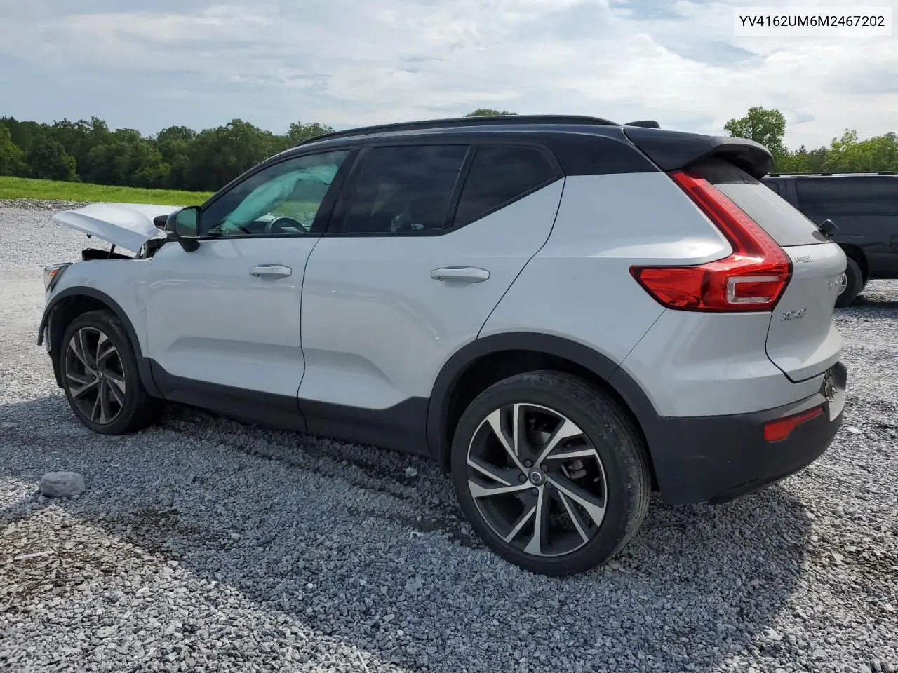 2021 Volvo Xc40 T5 R-Design VIN: YV4162UM6M2467202 Lot: 62382365