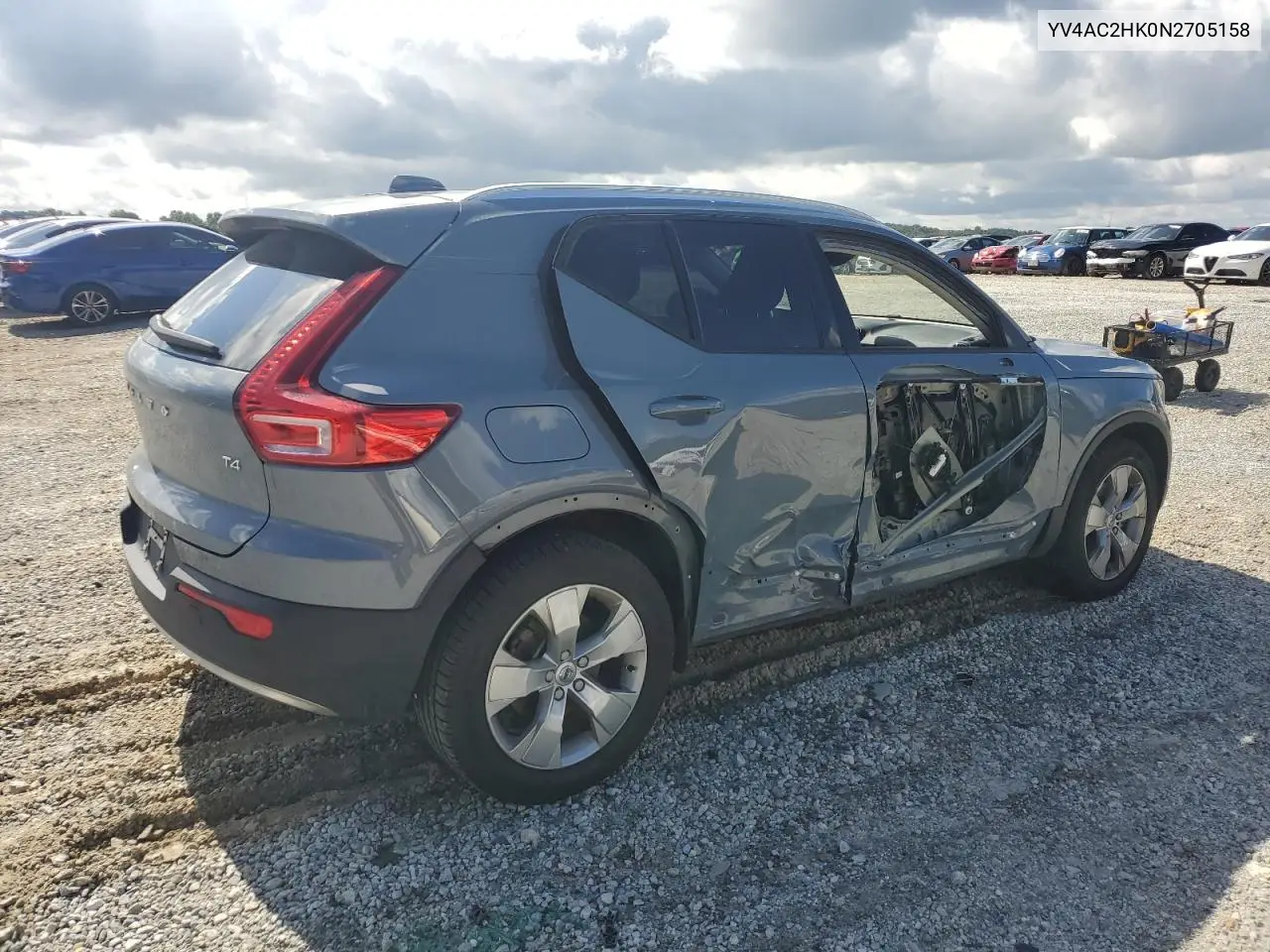 2022 Volvo Xc40 T4 Momentum VIN: YV4AC2HK0N2705158 Lot: 61228775
