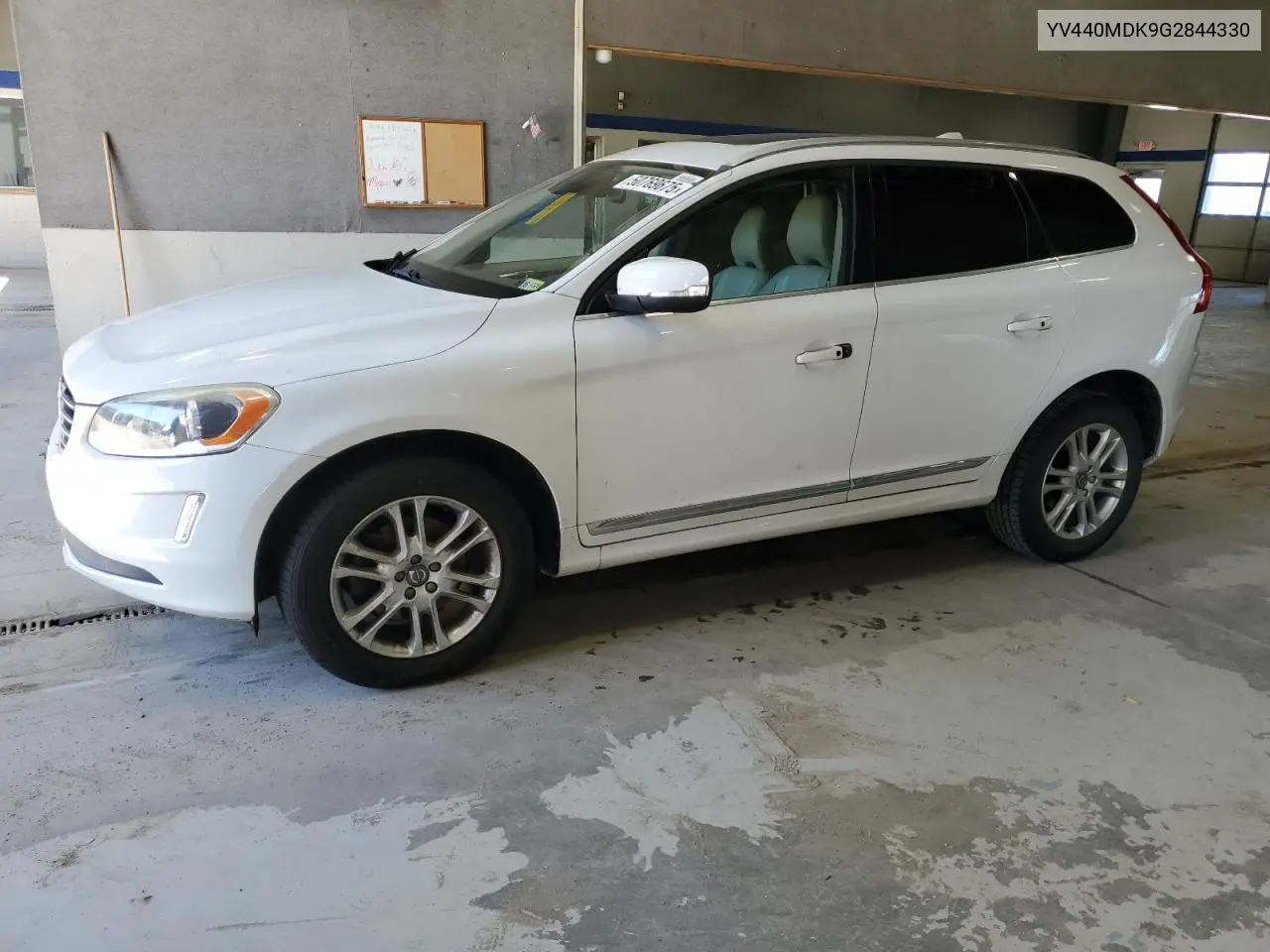 2016 Volvo Xc60 T5 Premier VIN: YV440MDK9G2844330 Lot: 50769675