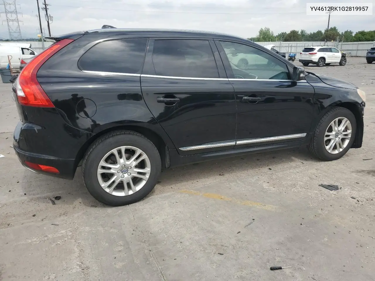 2016 Volvo Xc60 T5 Premier VIN: YV4612RK1G2819957 Lot: 61799735