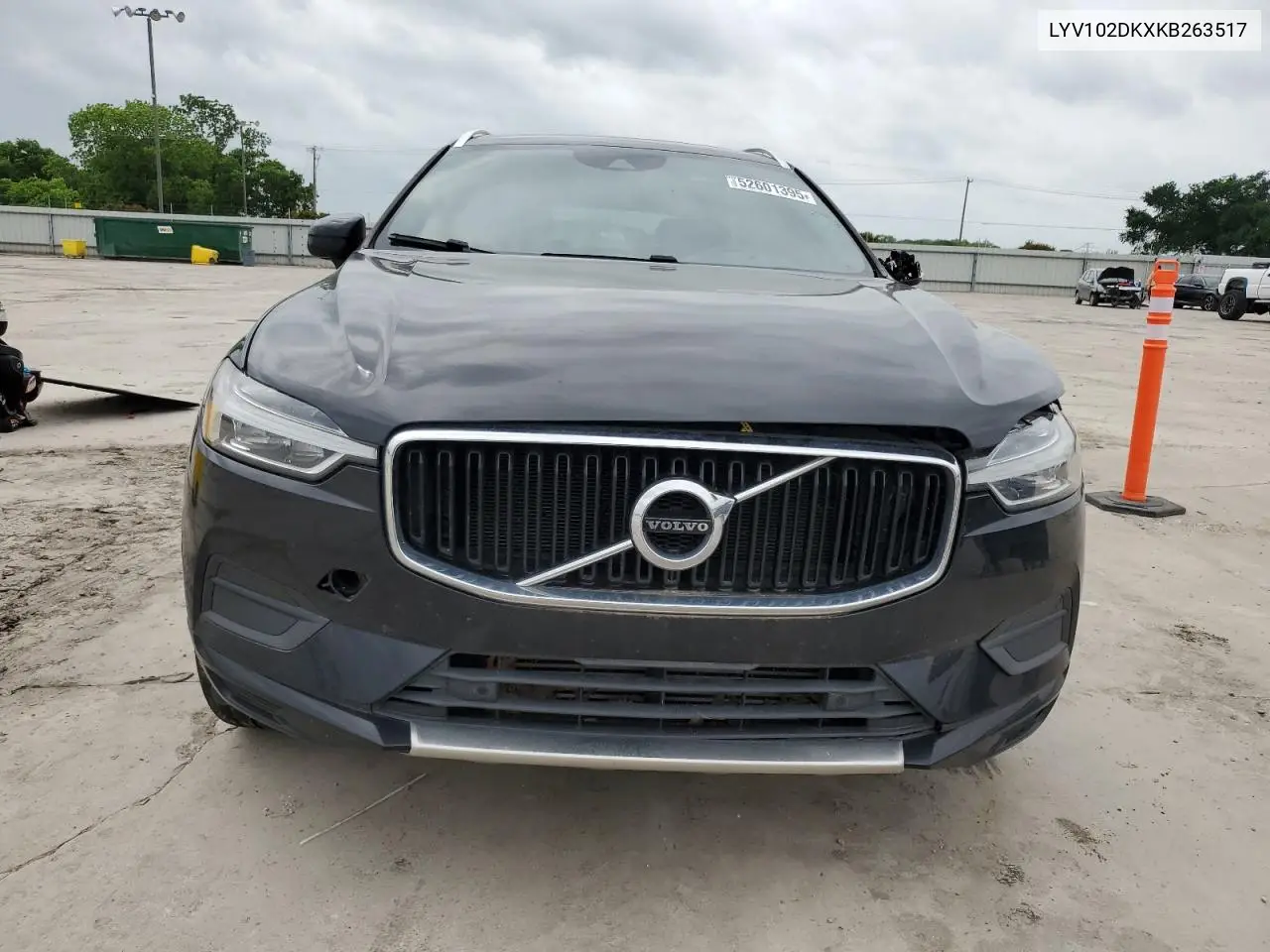 2019 Volvo Xc60 T5 Momentum VIN: LYV102DKXKB263517 Lot: 52601395