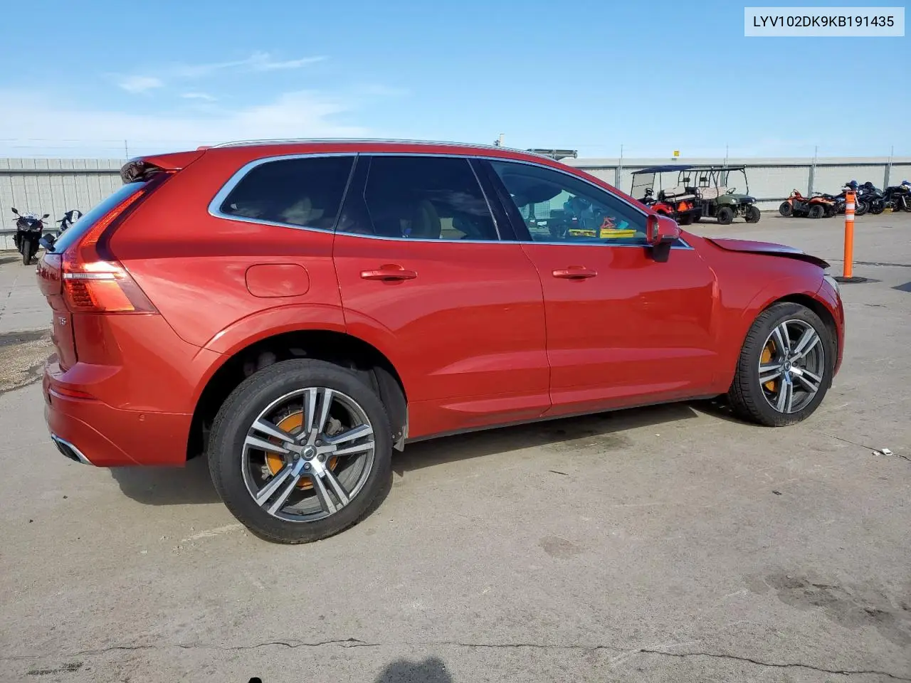 2019 Volvo Xc60 T5 Momentum VIN: LYV102DK9KB191435 Lot: 60084485