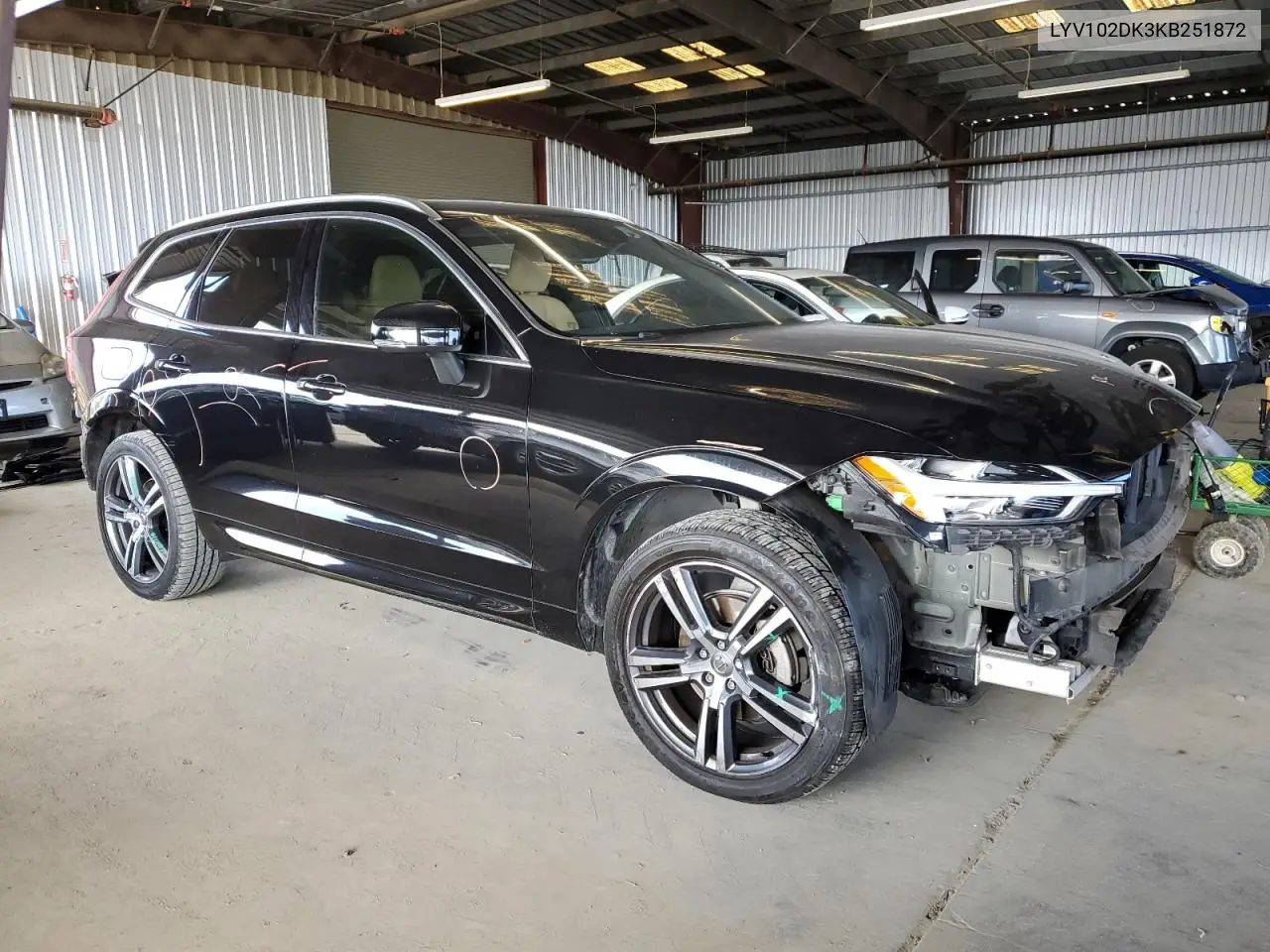 2019 Volvo Xc60 T5 Momentum VIN: LYV102DK3KB251872 Lot: 62732575