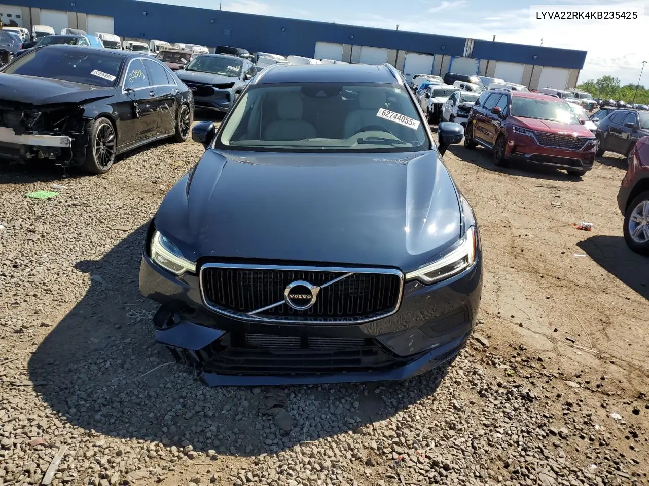 2019 Volvo Xc60 T6 Momentum VIN: LYVA22RK4KB235425 Lot: 62744055