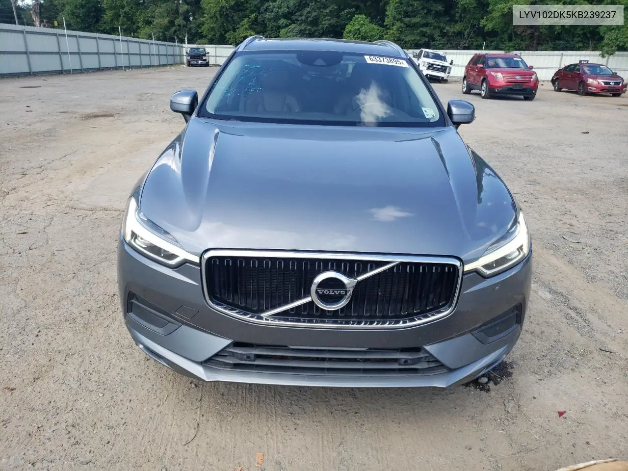 2019 Volvo Xc60 T5 Momentum VIN: LYV102DK5KB239237 Lot: 63373895
