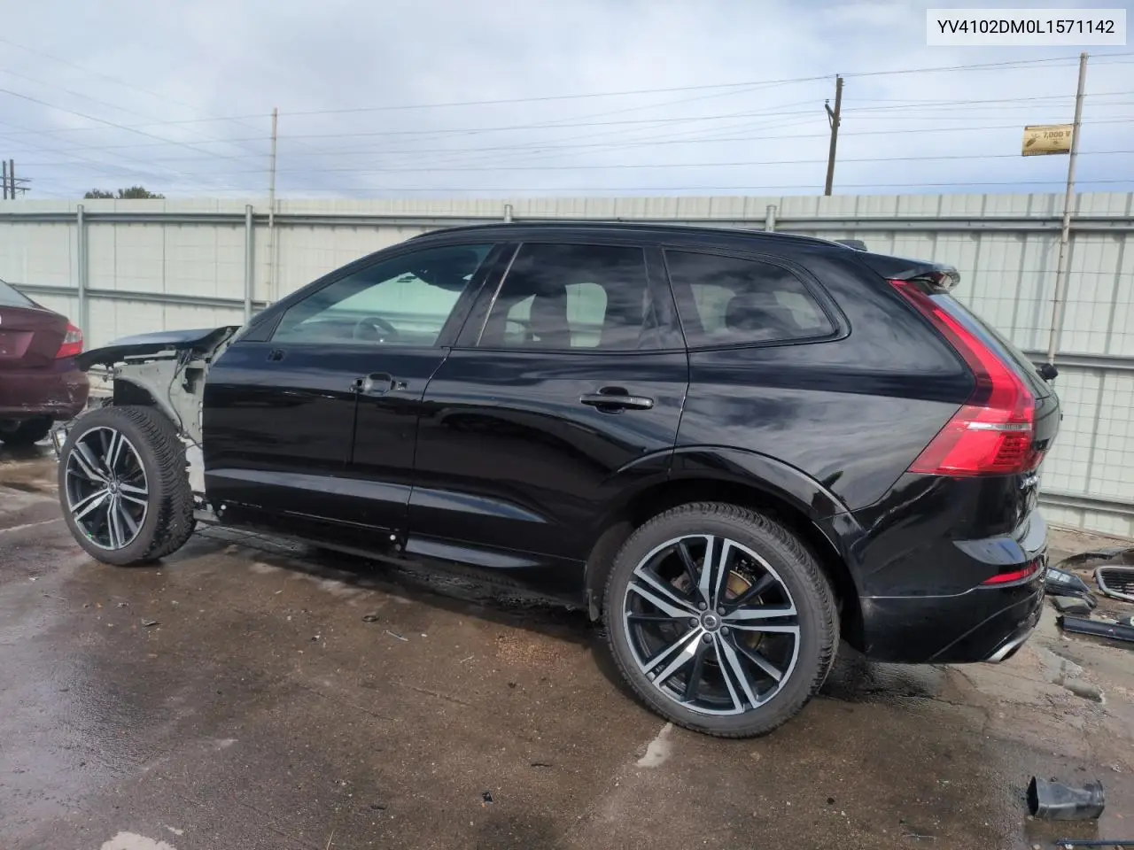 2020 Volvo Xc60 T5 R-Design VIN: YV4102DM0L1571142 Lot: 56313545