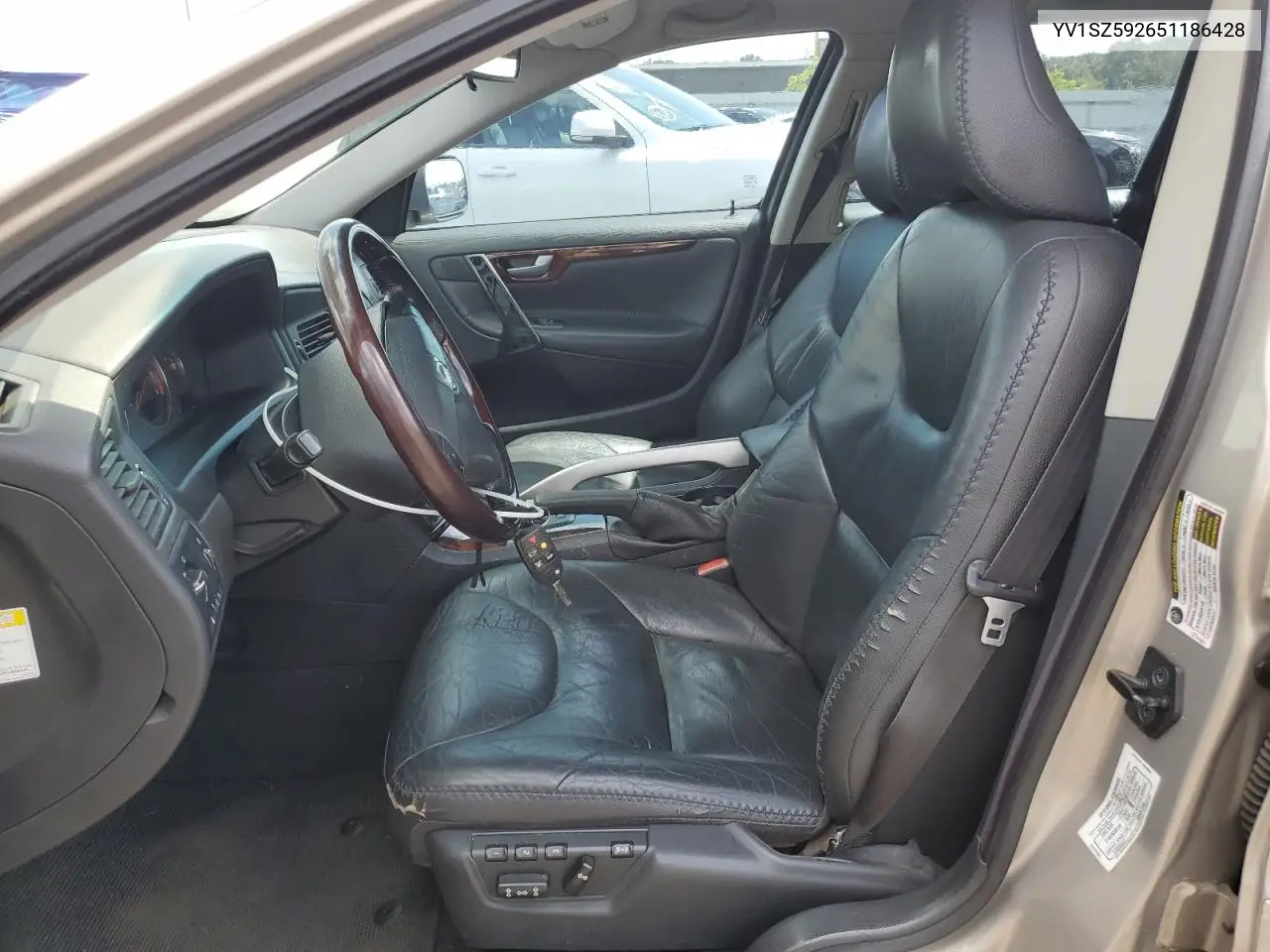 2005 Volvo Xc70 VIN: YV1SZ592651186428 Lot: 61731635