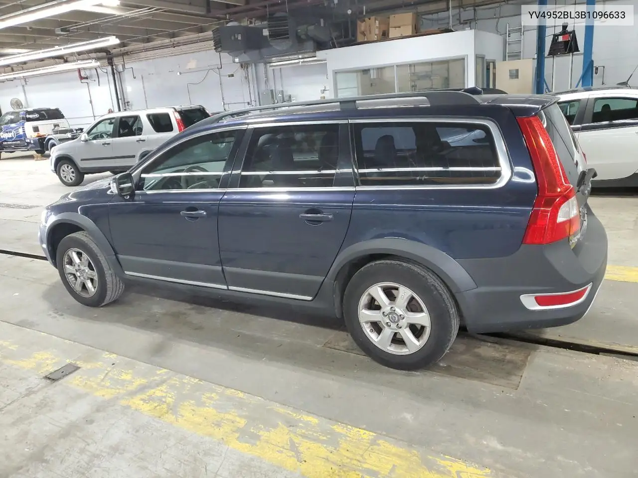2011 Volvo Xc70 3.2 VIN: YV4952BL3B1096633 Lot: 60301245