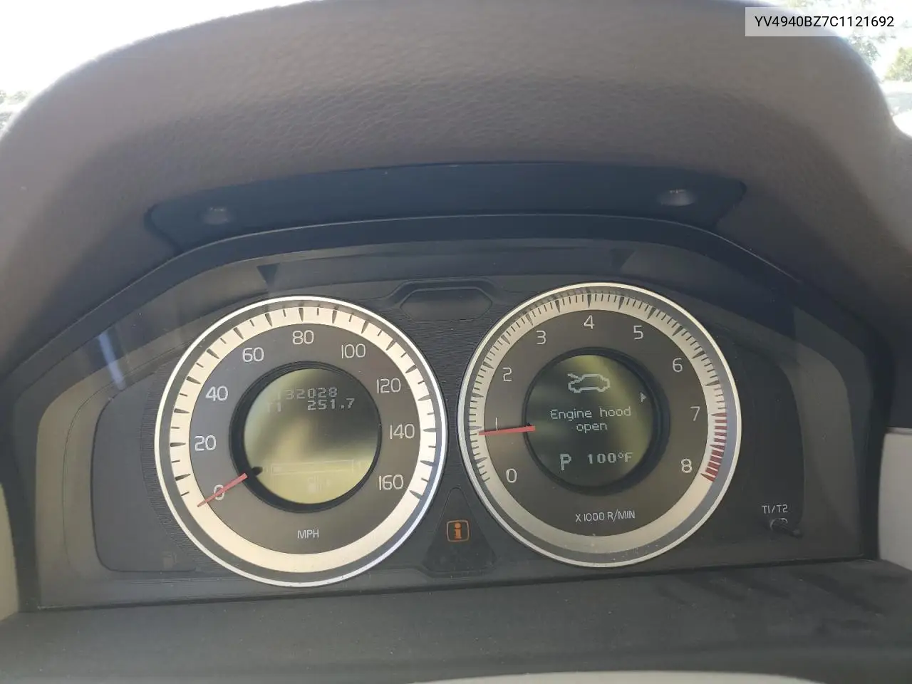 2012 Volvo Xc70 3.2 VIN: YV4940BZ7C1121692 Lot: 64465175