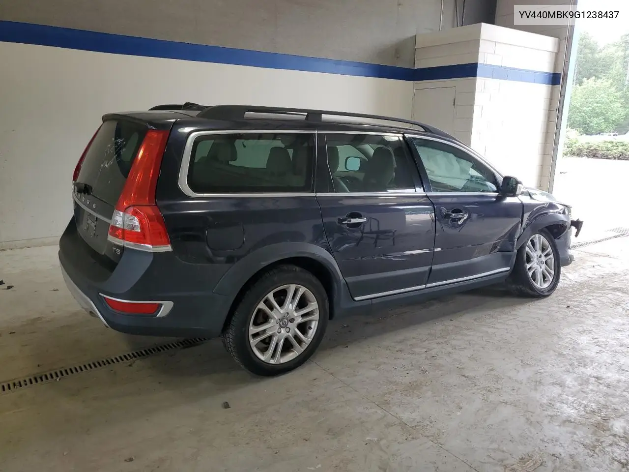 2016 Volvo Xc70 T5 Premier VIN: YV440MBK9G1238437 Lot: 60697905