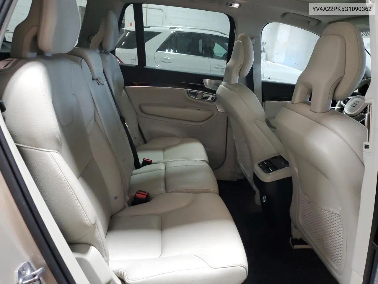 2016 Volvo Xc90 T6 VIN: YV4A22PK5G1090362 Lot: 53103005
