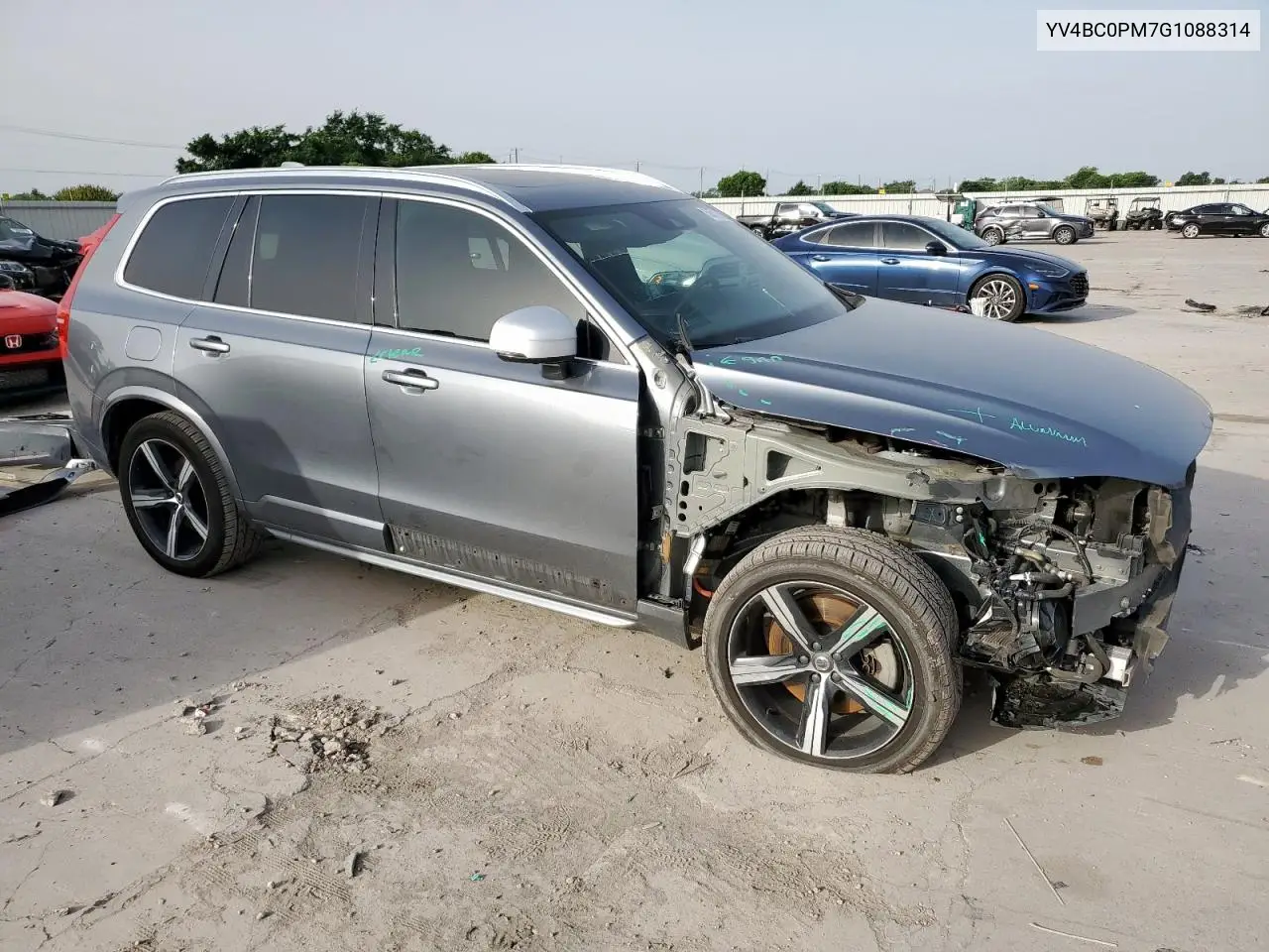 2016 Volvo Xc90 T8 VIN: YV4BC0PM7G1088314 Lot: 56713135
