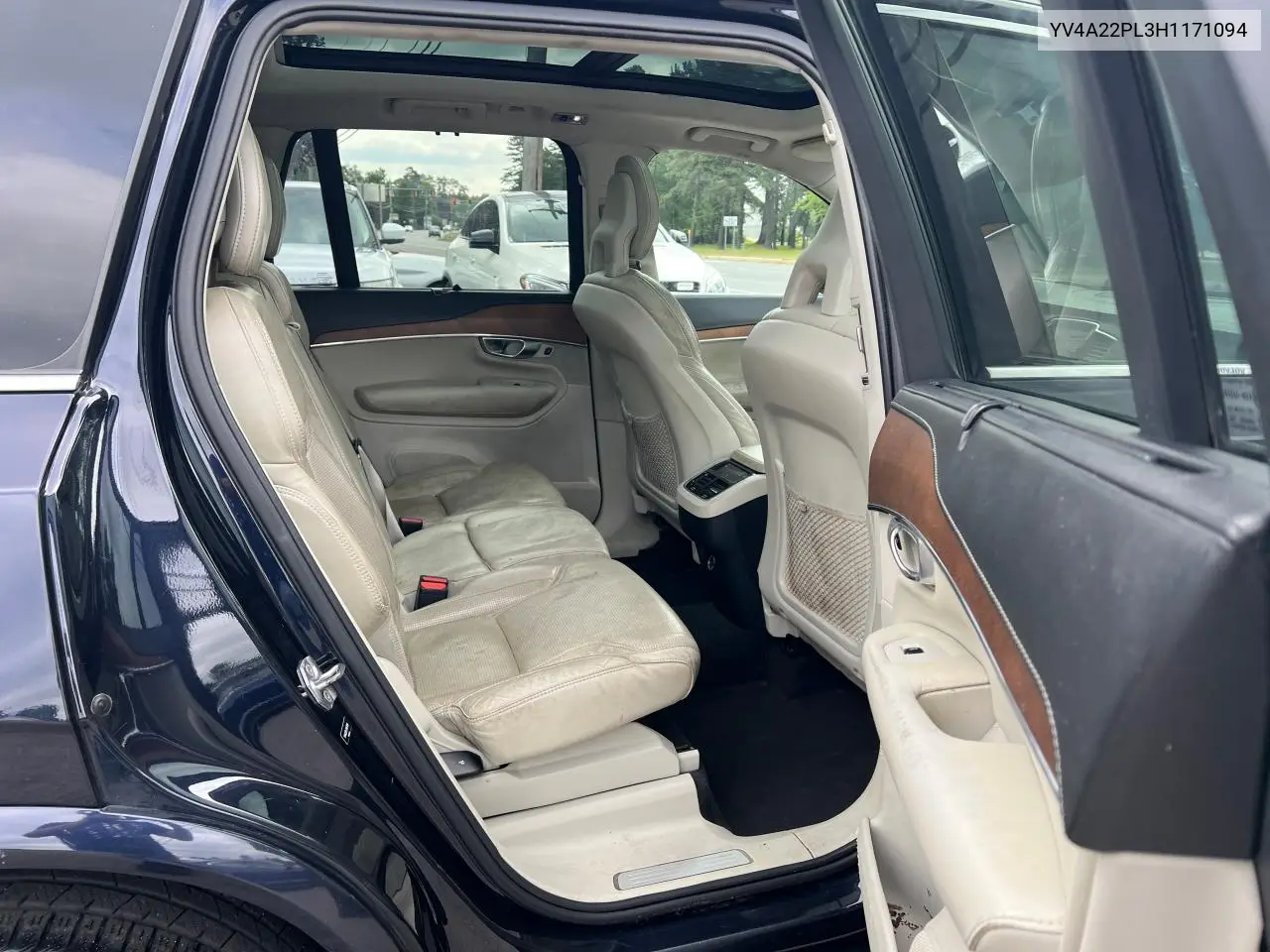 2017 Volvo Xc90 T6 VIN: YV4A22PL3H1171094 Lot: 63526935