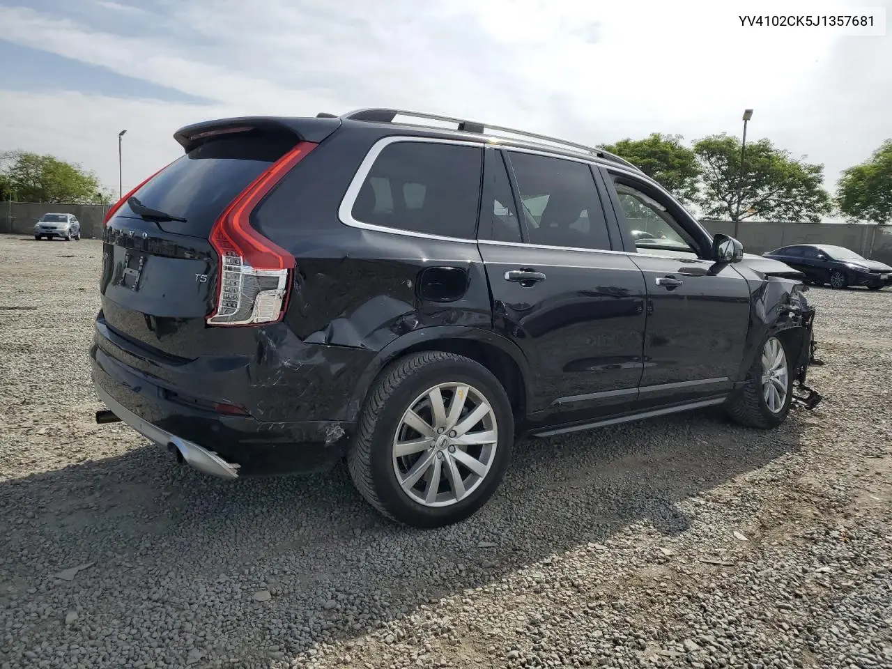 2018 Volvo Xc90 T5 VIN: YV4102CK5J1357681 Lot: 56681075