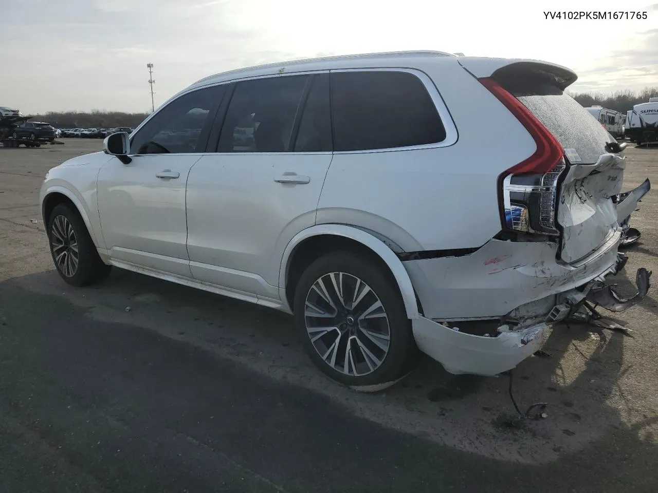 2021 Volvo Xc90 T5 Momentum VIN: YV4102PK5M1671765 Lot: 43359315