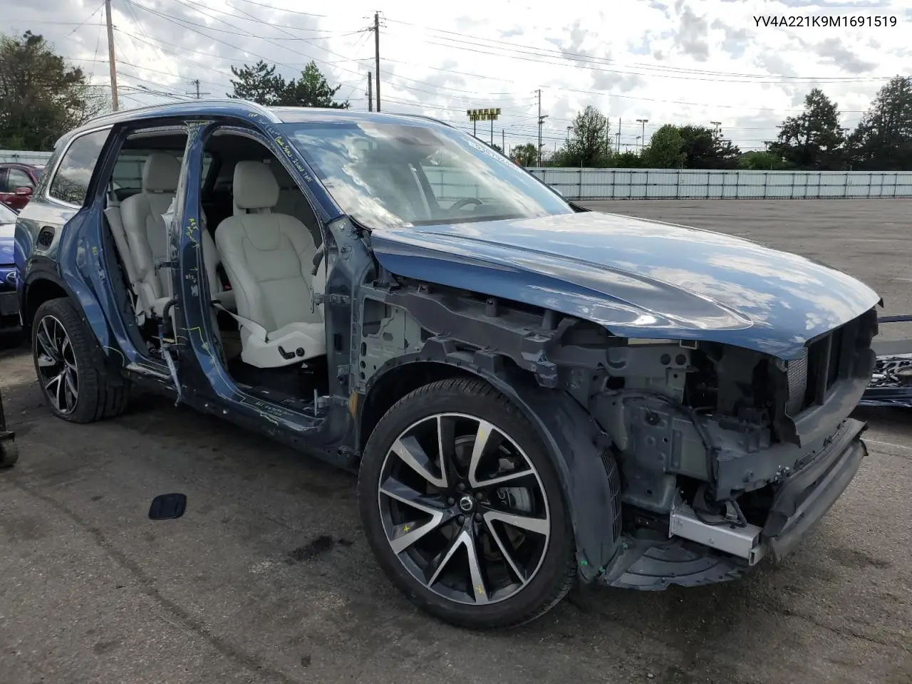 2021 Volvo Xc90 T6 Momentum VIN: YV4A221K9M1691519 Lot: 53879245