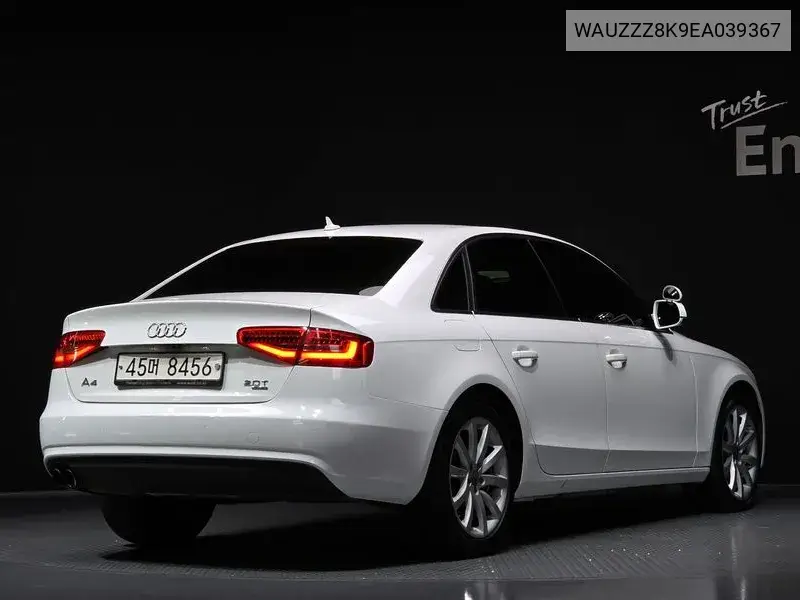 New A4 2.0 Tfsi Quattro Dynamic B8 VIN: WAUZZZ8K9EA039367 Lot: 40018256