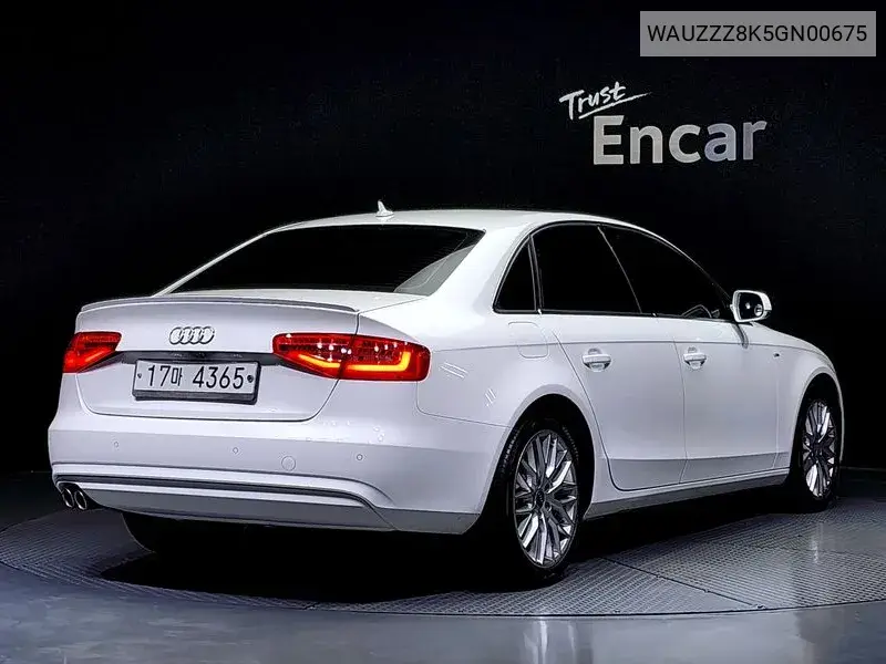 New A4 30 Tdi Dynamic B8 VIN: WAUZZZ8K5GN00675 Lot: 39984022