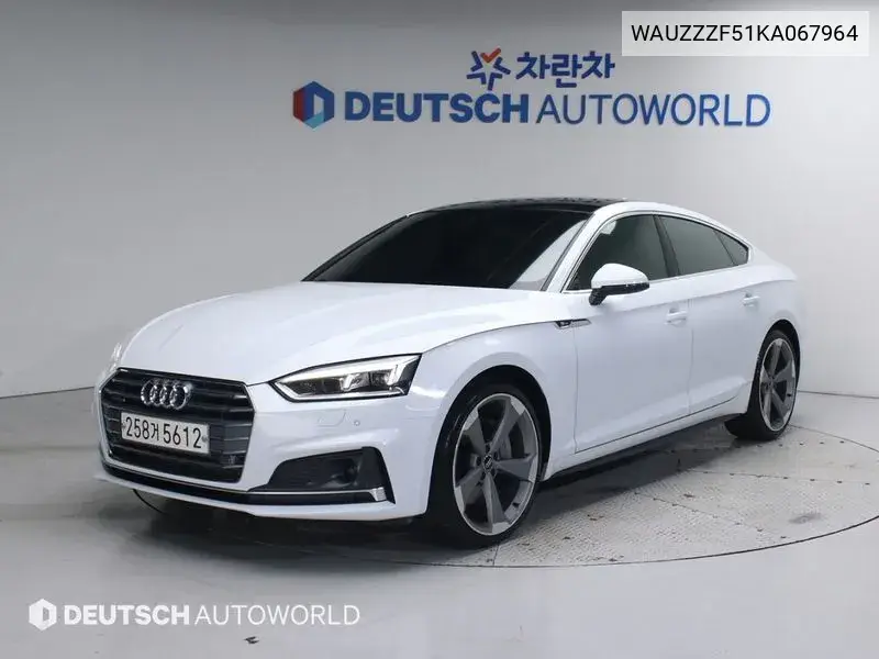 A5 (F5) 45 Tfsi Quattro Premium Sport Bag VIN: WAUZZZF51KA067964 Lot: 40023768