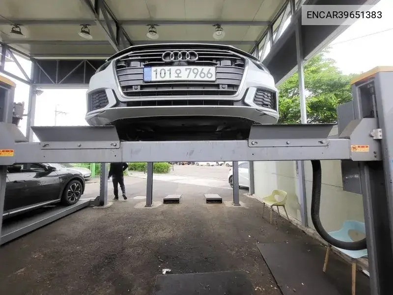 A6 (C8) 40 Tdi Quattro Premium VIN: ENCAR39651383 Lot: 39651383