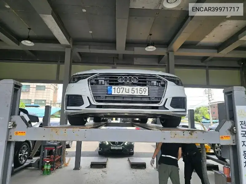 A6 (C8) 45 Tfsi Quattro Premium VIN: ENCAR39971717 Lot: 39971717