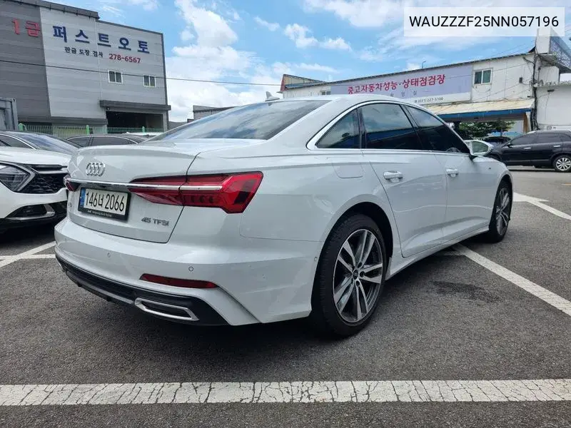 A6 (C8) 45 Tfsi Premium VIN: WAUZZZF25NN057196 Lot: 39985611