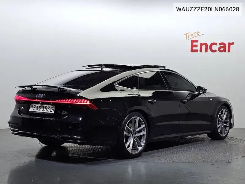 A7 (4K) 55 Tfsi Quattro Premium VIN: WAUZZZF20LN066028 Lot: 39648719