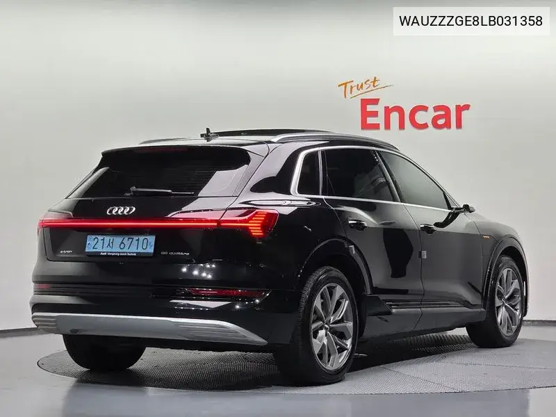 E-Tron 55 Quattro VIN: WAUZZZGE8LB031358 Lot: 39901885