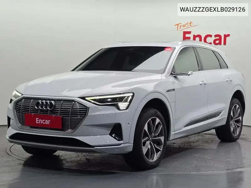 E-Tron 55 Quattro VIN: WAUZZZGEXLB029126 Lot: 39955203