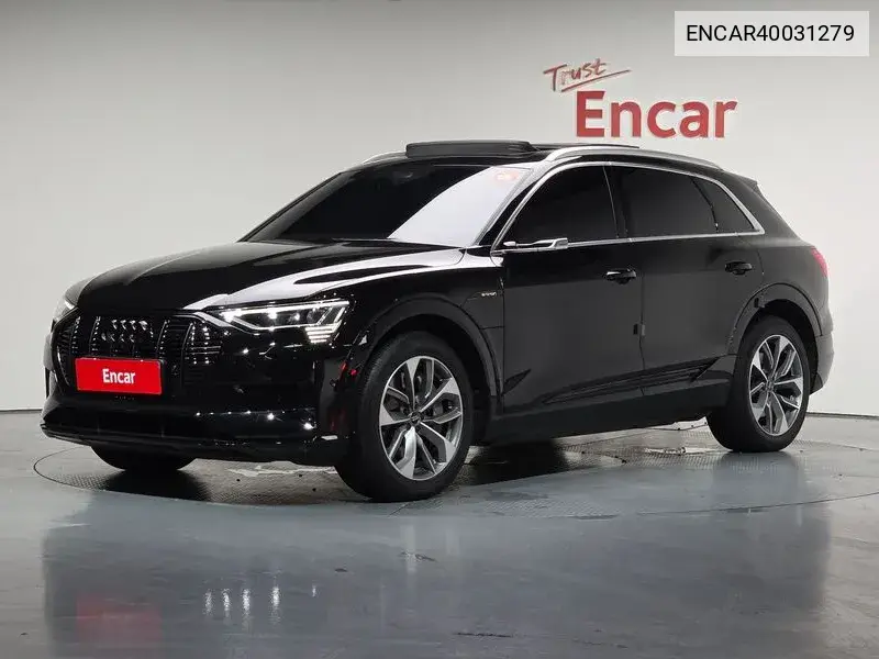 E-Tron 55 Quattro VIN: ENCAR40031279 Lot: 40031279