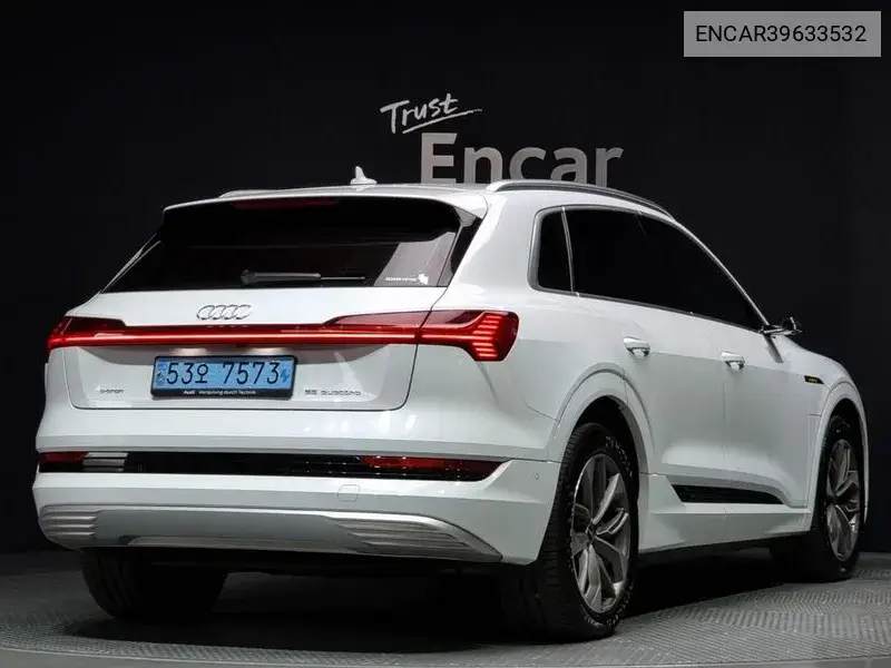 E-Tron 55 Quattro VIN: ENCAR39633532 Lot: 39633532