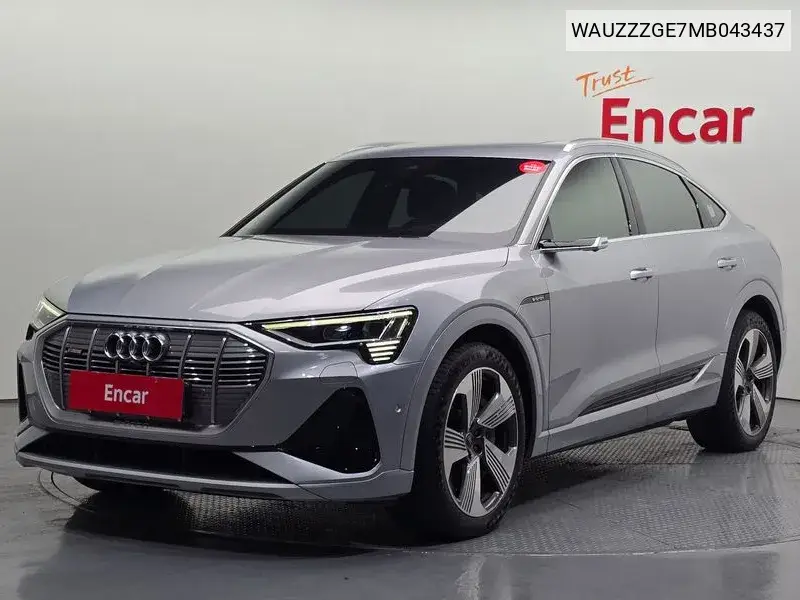 E-Tron 55 Quattro Sportback VIN: WAUZZZGE7MB043437 Lot: 39895141