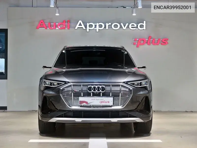E-Tron 55 Quattro Sportback VIN: ENCAR39952001 Lot: 39952001