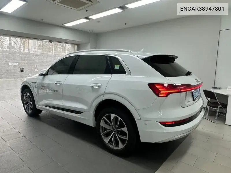 E-Tron 55 Quattro VIN: ENCAR38947801 Lot: 38947801