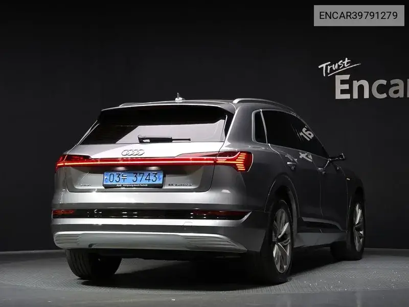 E-Tron 55 Quattro VIN: ENCAR39791279 Lot: 39791279