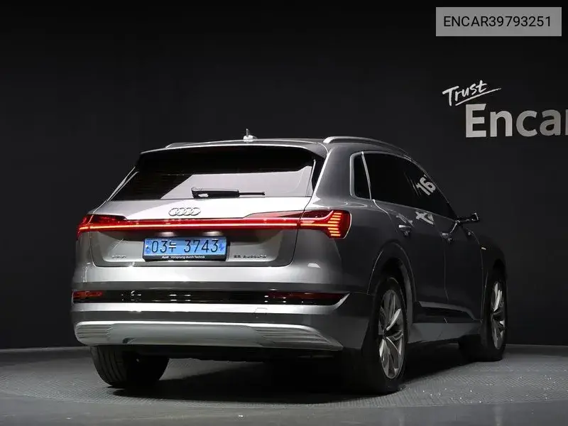 E-Tron 55 Quattro VIN: ENCAR39793251 Lot: 39793251