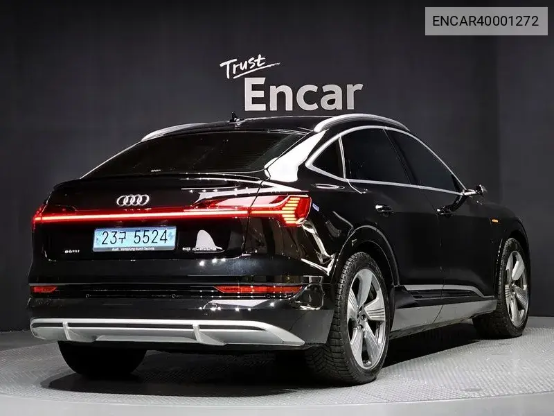 E-Tron 55 Quattro Sportback VIN: ENCAR40001272 Lot: 40001272