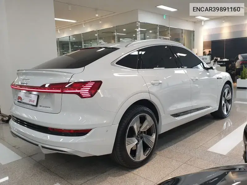 E-Tron 55 Quattro Sportback VIN: ENCAR39891160 Lot: 39891160