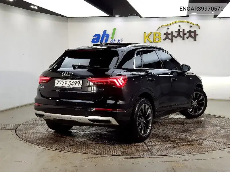 Q3 (F3) 35 Tdi Premium VIN: ENCAR39970570 Lot: 39970570