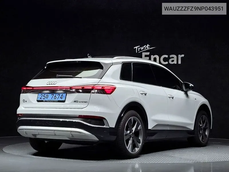 Q4 E-Tron (F4)40 Premium VIN: WAUZZZFZ9NP043951 Lot: 37927667
