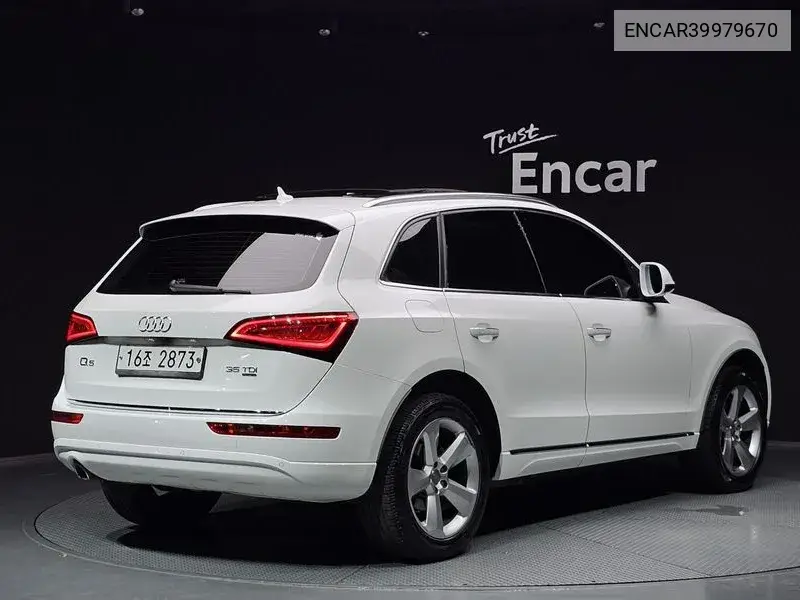 Q5 35 Tdi Quattro Dynamic 8R VIN: ENCAR39979670 Lot: 39979670