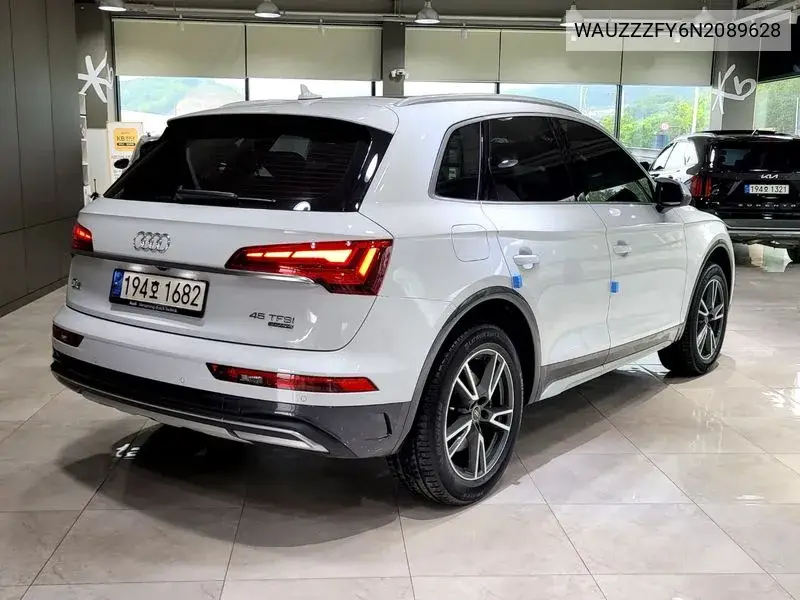 Q5 (Fy) 45 Tfsi Quattro VIN: WAUZZZFY6N2089628 Lot: 39647607