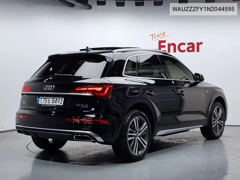 Q5 (Fy) 45 Tfsi Quattro Premium Sport Bag VIN: WAUZZZFY1N2044595 Lot: 40016814