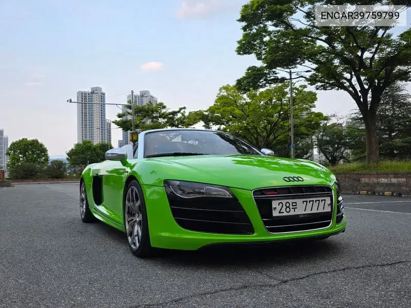 R8 5.2 V10 Spider VIN: ENCAR39759799 Lot: 39759799